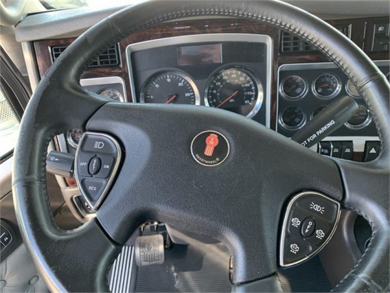 2016 KENWORTH T800 5034182003