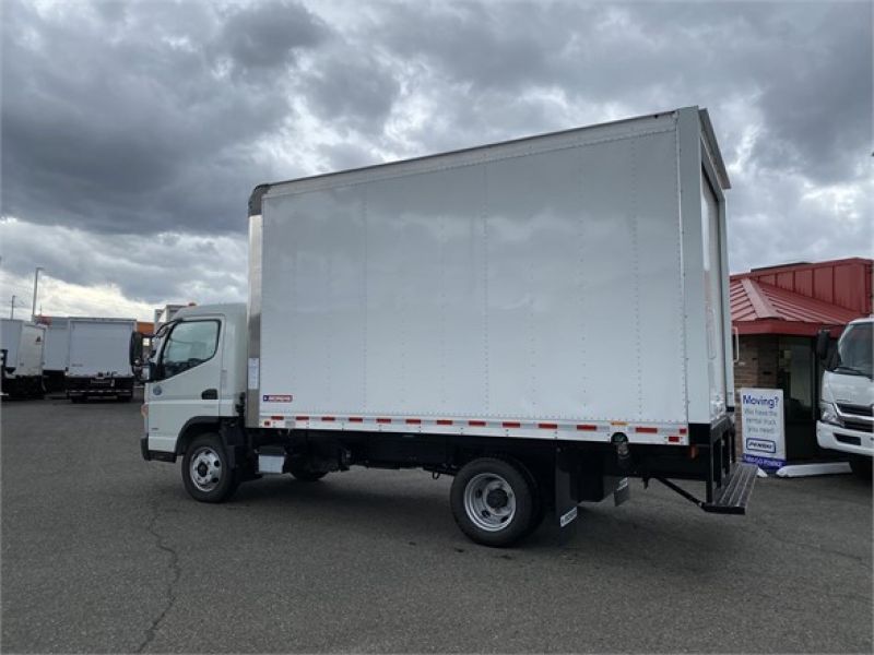 2017 MITSUBISHI FUSO FEC92S 5255555823