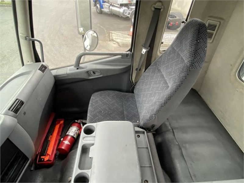 2010 MITSUBISHI FUSO FK260 6051055541