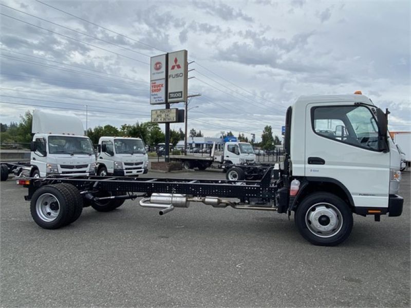 2020 MITSUBISHI FUSO FE180 6058076235