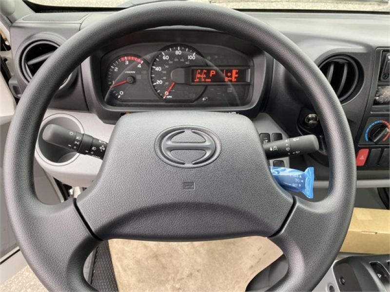 2020 HINO 195 6058088963