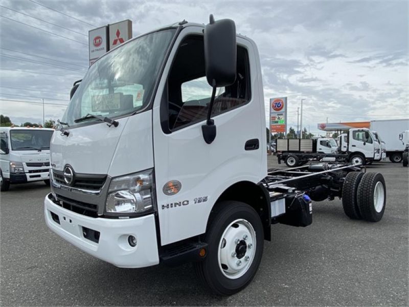 2020 HINO 195 6058089053