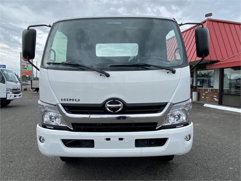 2020 HINO 195 6058089083