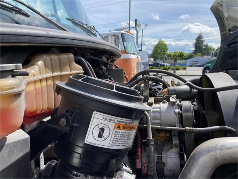 2006 FREIGHTLINER BUSINESS CLASS M2 100 6065538907