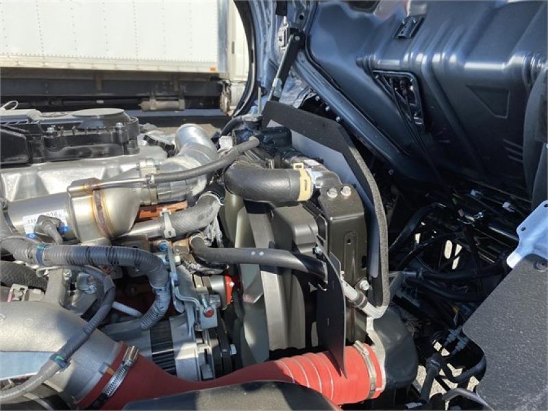 2020 HINO 195 6100842737