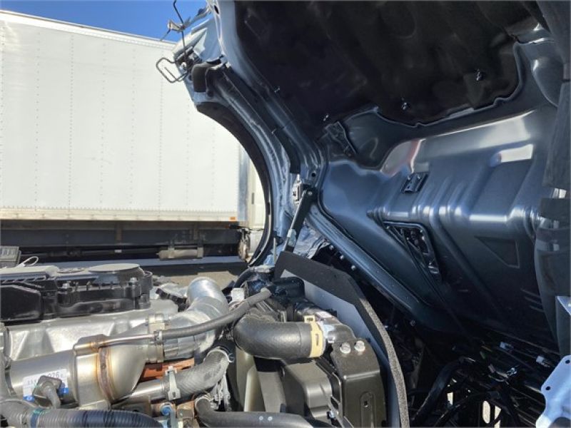 2020 HINO 195 6100842773