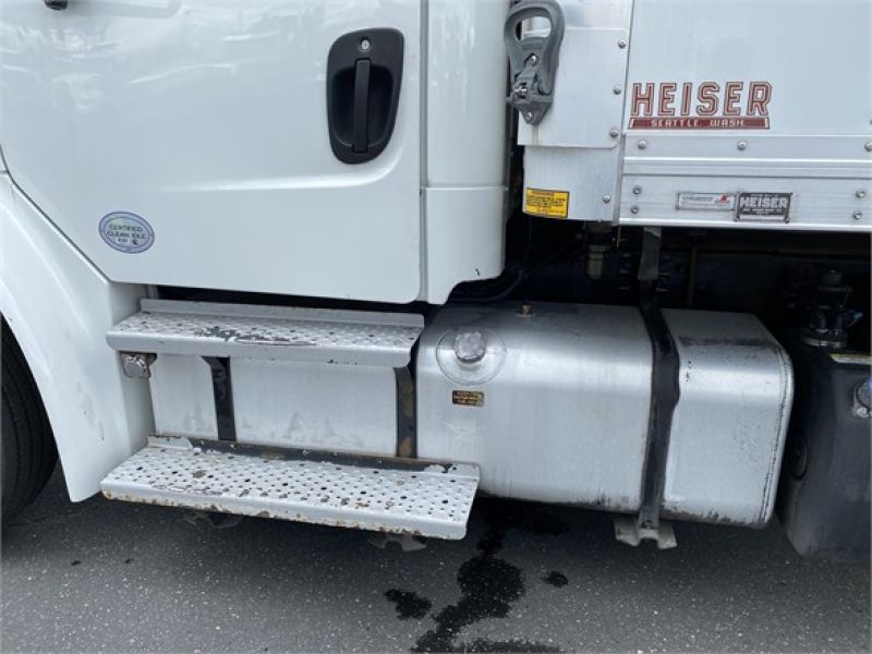 2014 FREIGHTLINER BUSINESS CLASS M2 106 6065608289