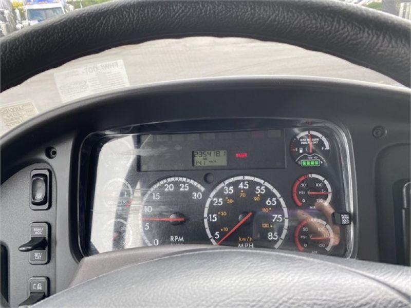 2014 FREIGHTLINER BUSINESS CLASS M2 106 6065609631