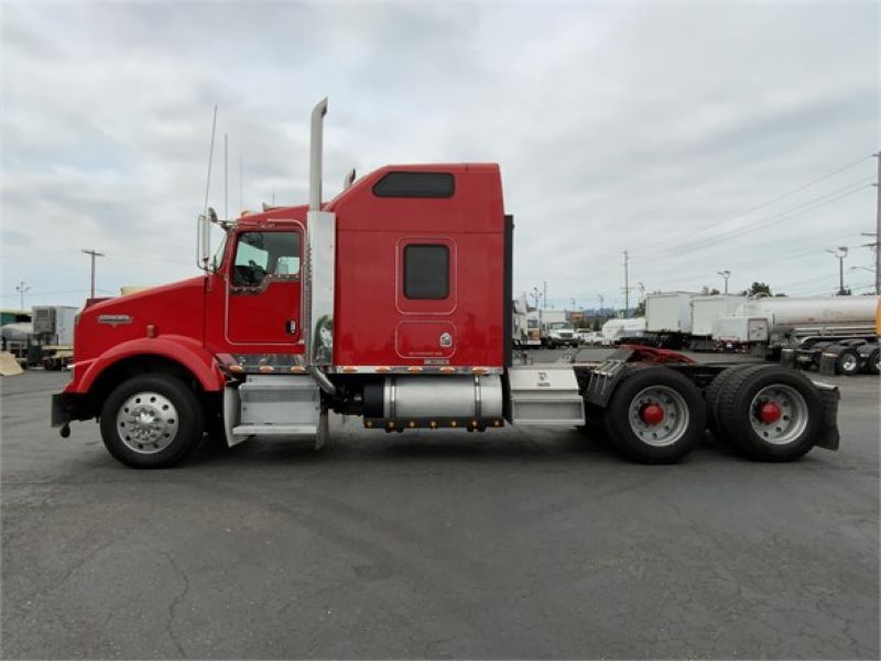 2004 KENWORTH T800 7077825823