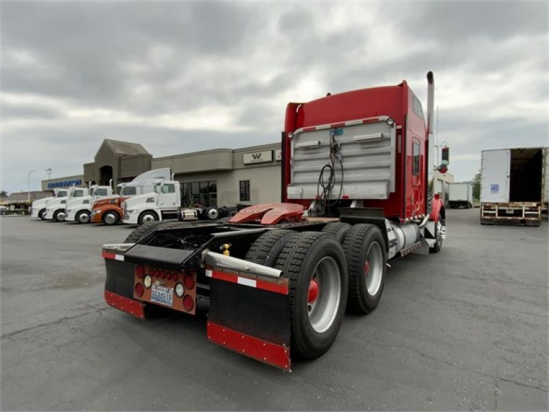 2004 KENWORTH T800 7077826087