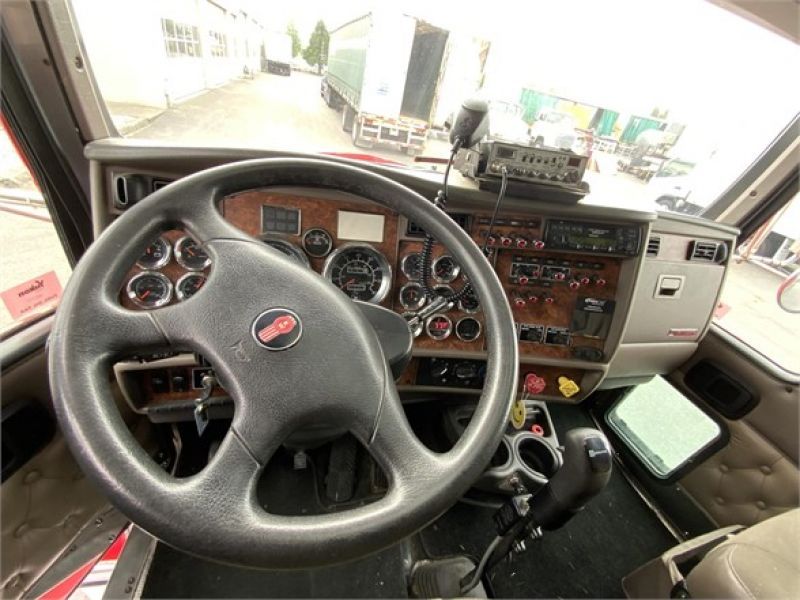 2004 KENWORTH T800 7077830109