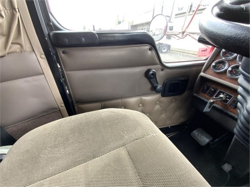 2004 KENWORTH T800 7077831449
