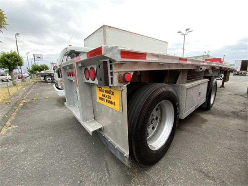 2004 KENWORTH T800 7077832525