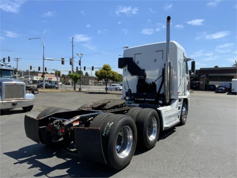 2003 FREIGHTLINER ARGOSY 7084667685