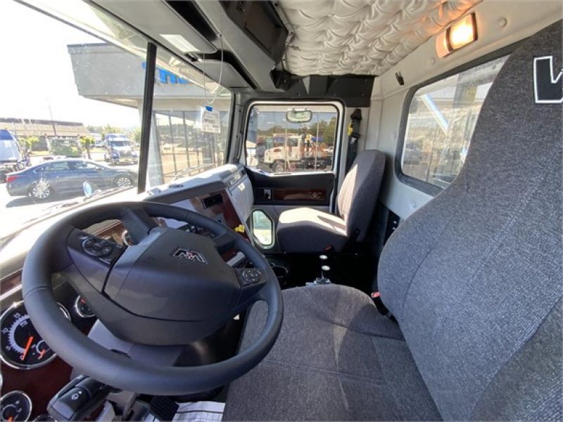 2022 WESTERN STAR 4700 7142959843