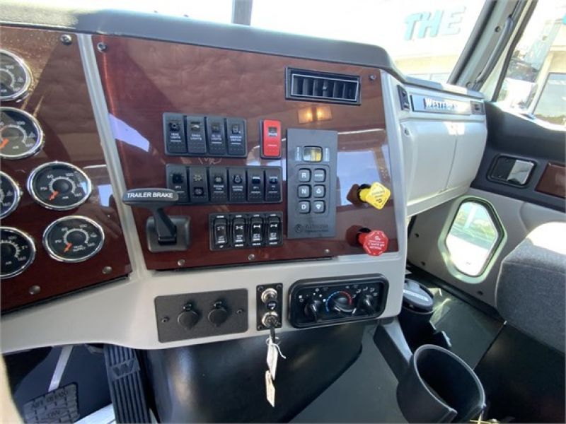 2022 WESTERN STAR 4700 7142960135