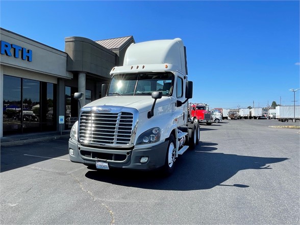 2013 FREIGHTLINER CASCADIA 125 7277896742