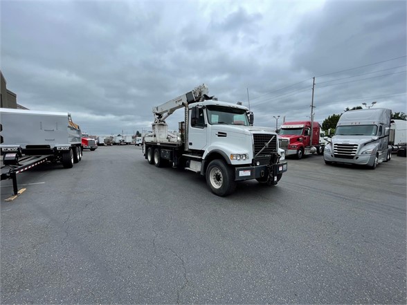 2007 VOLVO VHD64B200 7281517181